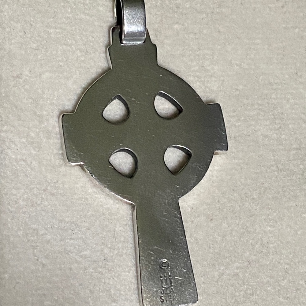 James Avery retired Celtic lily cross